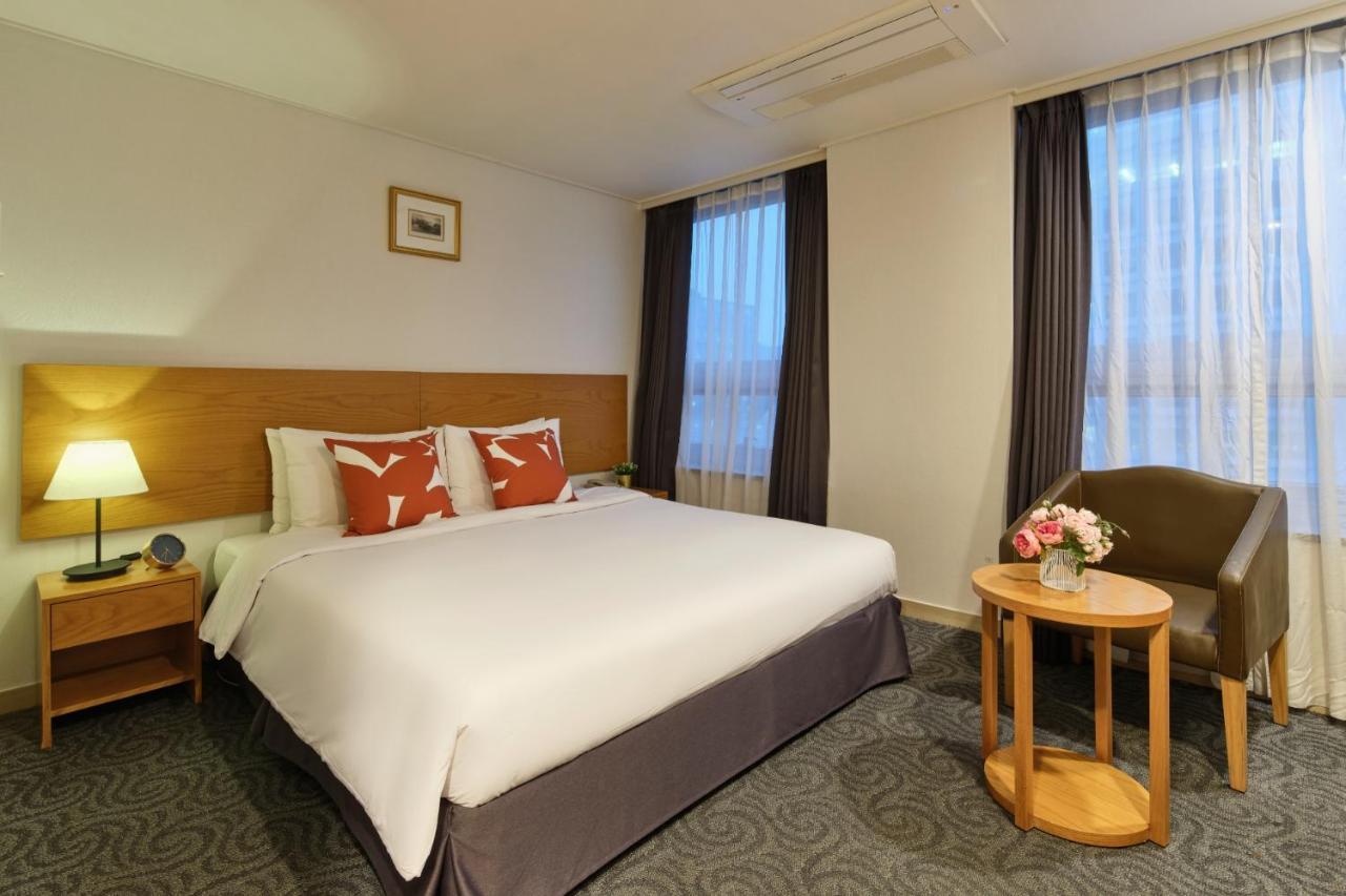 Hotel Atrium Jongno Сеул Экстерьер фото
