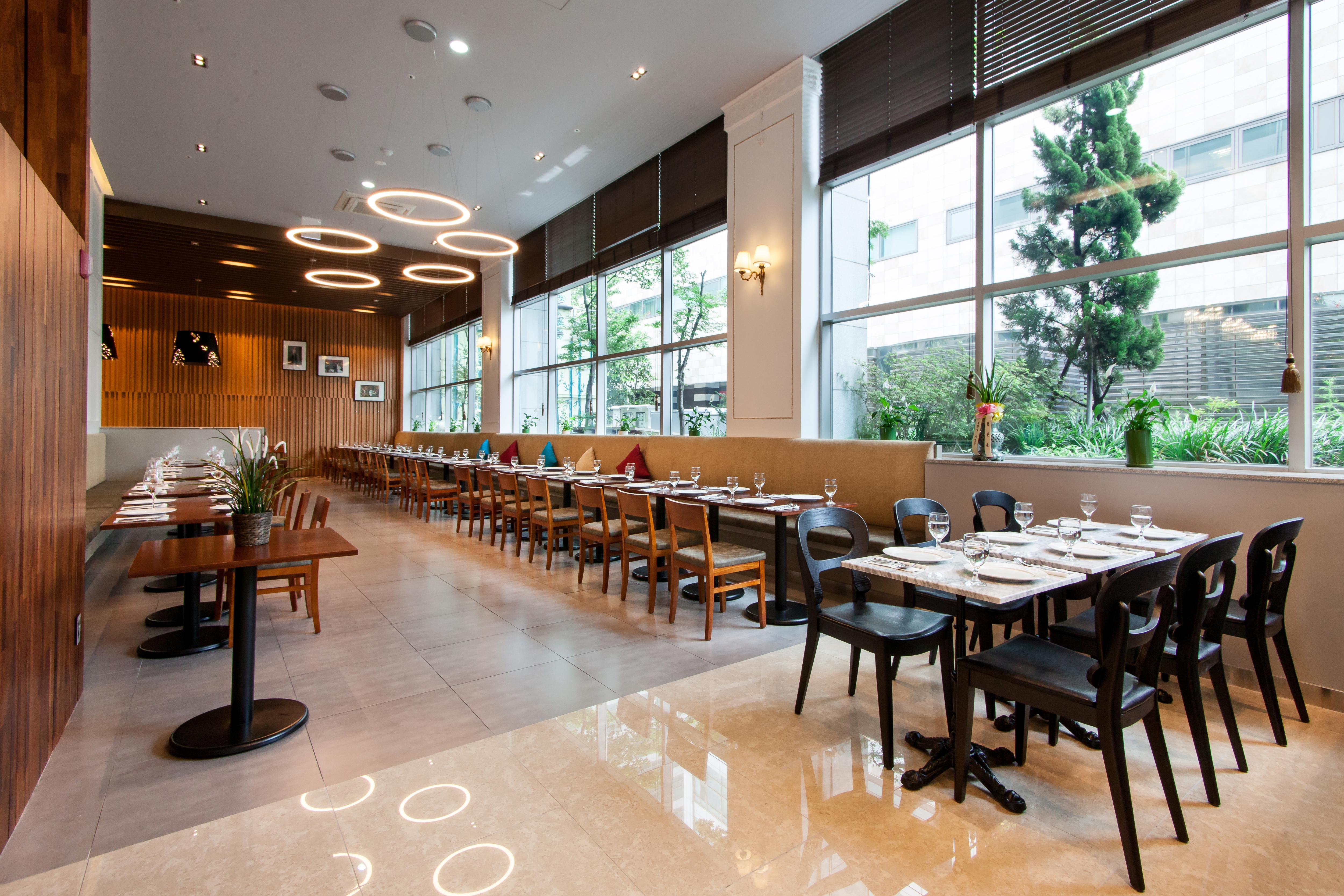 Hotel Atrium Jongno Сеул Экстерьер фото